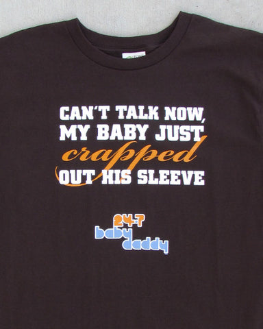Can't Talk Now (Baby Boy) – Men's Daddy Chocolate Brown T-shirt